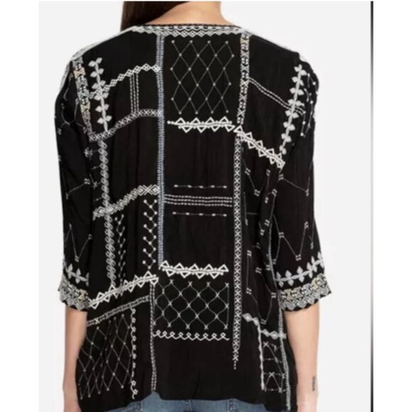 Johnny Was Carnation Floral Embroidered V-Neck Blouse Black Boho - Picture 3 of 14